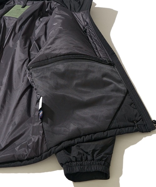 WILD THINGS（ワイルドシングス）の「【WILD THINGS / ワイルドシングス】SHORT MONSTER PARKA / ショートモンスターパーカー WT25102SK（ダウンジャケット/コート・メンズ・ブラック/グレー・LARGE/MEDIUM/SMALL）」の16枚目の写真