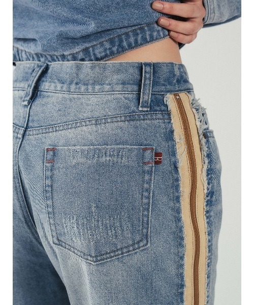 ELCHELE(エルチェレ)の「ZIP OPEN E01 DENIM(デニムパンツ・レディース・インディゴブルー・24/25/26)」の4枚目の写真