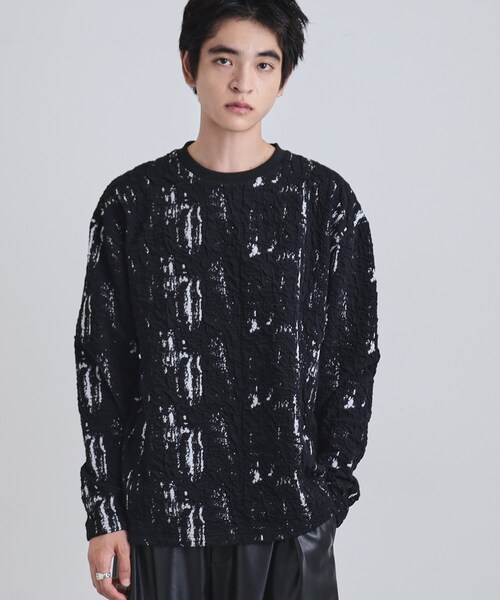 tk.TAKEO KIKUCHI(ティーケータケオキクチ)の「アブストラクトふくれジャカードプルオーバー(Tシャツ/カットソー・メンズ・ブラック系/ダークブラウン系・03/02)」の4枚目の写真