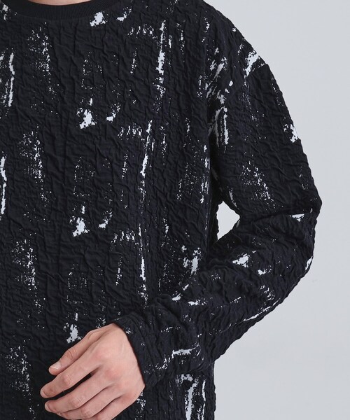 tk.TAKEO KIKUCHI(ティーケータケオキクチ)の「アブストラクトふくれジャカードプルオーバー(Tシャツ/カットソー・メンズ・ブラック系/ダークブラウン系・03/02)」の16枚目の写真