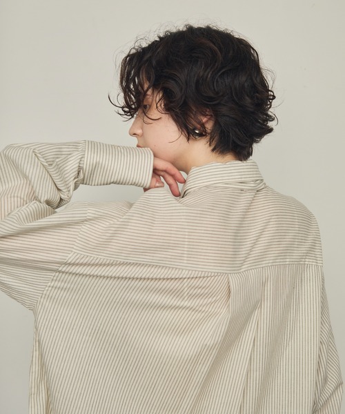 Trish（トリッシュ）の「ボウタイ付きロングスリーブシャツ（シャツ/ブラウス・レディース・ブルー/ホワイト/ブラック/アイボリー・MEDIUM）」の11枚目の写真