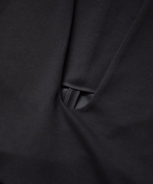 CHIGNON（シニヨン）の「(CHIGNON)ARDBOARD VNECK VEST（ベスト・レディース・ブラウン/ブラック・ONE SIZE）」の20枚目の写真