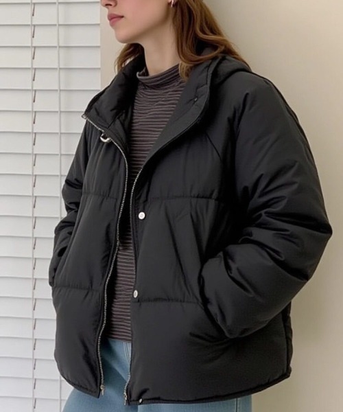 cammie(キャミー)の「スタンドカラー中綿ダウンコート(ダウンジャケット/コート・レディース・ラベンダー/ブラック/サックスブルー/アイボリー・M/L)」の10枚目の写真