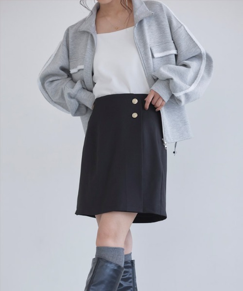 ECLAM(クラム)の「【パンツ付き】ゴールドボタンラップスコート(スカート・レディース・ブラック・L/M)」の15枚目の写真