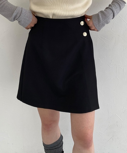 ECLAM(クラム)の「【パンツ付き】ゴールドボタンラップスコート(スカート・レディース・ブラック・L/M)」の21枚目の写真