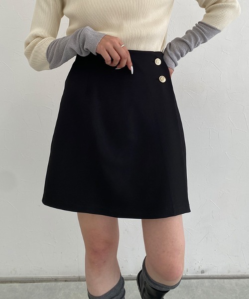 ECLAM(クラム)の「【パンツ付き】ゴールドボタンラップスコート(スカート・レディース・ブラック・L/M)」の22枚目の写真