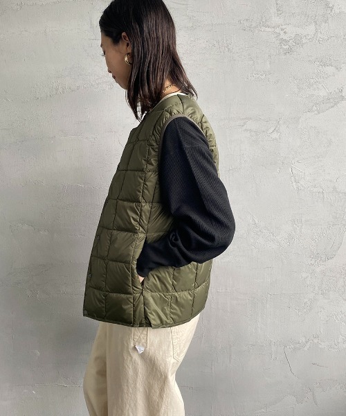 TAION（タイオン）の「【WEB限定】[TAION/タイオン] クルーネック インナーダウンベスト（ダウンベスト・レディース・ブラック/オリーブ/レオパード/ライトグレー・L/M）」の6枚目の写真