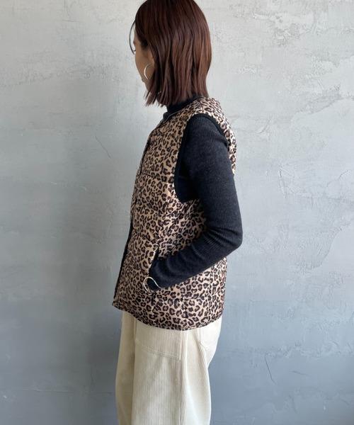 TAION（タイオン）の「【WEB限定】[TAION/タイオン] クルーネック インナーダウンベスト（ダウンベスト・レディース・ブラック/オリーブ/レオパード/ライトグレー・L/M）」の15枚目の写真