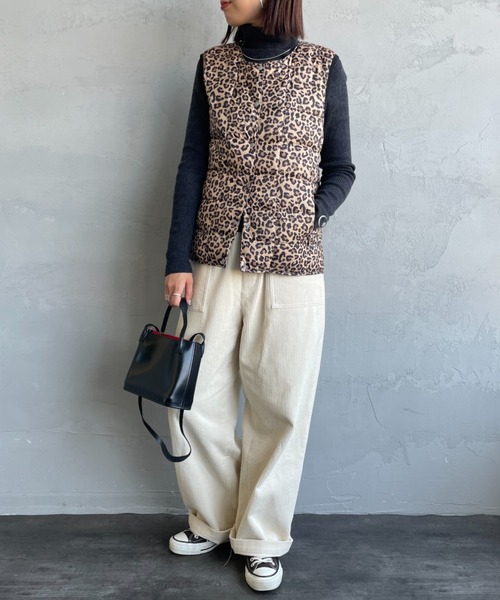 TAION（タイオン）の「【WEB限定】[TAION/タイオン] クルーネック インナーダウンベスト（ダウンベスト・レディース・ブラック/オリーブ/レオパード/ライトグレー・L/M）」の17枚目の写真