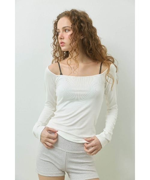 ALEXIA STAM（アリシアスタン）の「Wellness Square Neck Rib Top /スクエアネックリブトップ（Tシャツ/カットソー・レディース・ブラウン/ブラック/グレー/ライトグレー/アイボリー・S/M/L）」の2枚目の写真