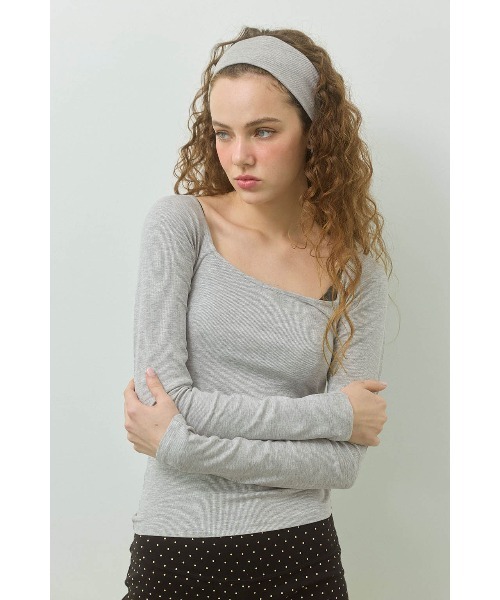 ALEXIA STAM（アリシアスタン）の「Wellness Square Neck Rib Top /スクエアネックリブトップ（Tシャツ/カットソー・レディース・ブラウン/ブラック/グレー/ライトグレー/アイボリー・S/M/L）」の3枚目の写真