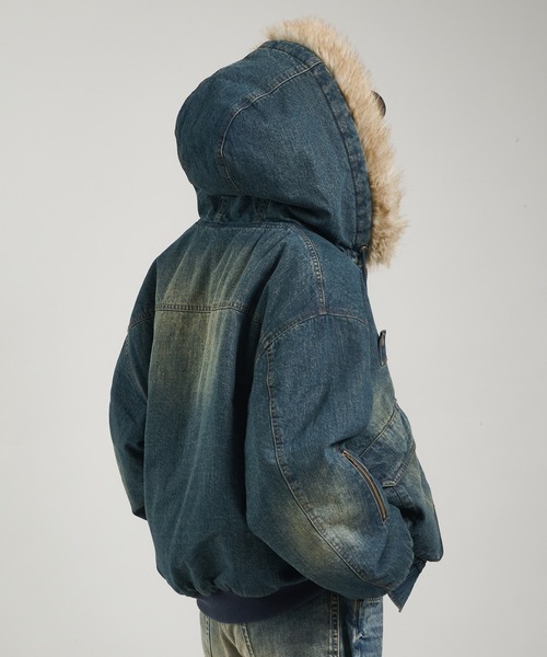Perushu（ペルーシュ）の「ヴィンテージライクデニムフードファー
