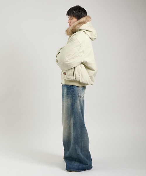 Perushu（ペルーシュ）の「ヴィンテージライクデニムフードファー