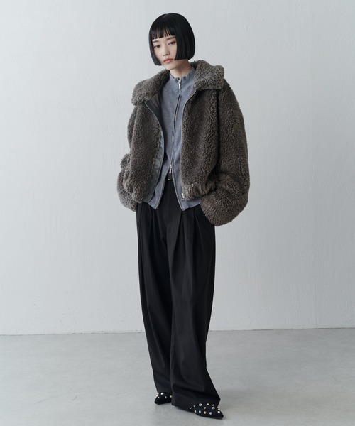 Lui's（ルイス）の「ドローコード付きフェイクファーボアブルゾン（ブルゾン・レディース・ベージュ/ホワイト/チャコールグレー・FREE）」の9枚目の写真