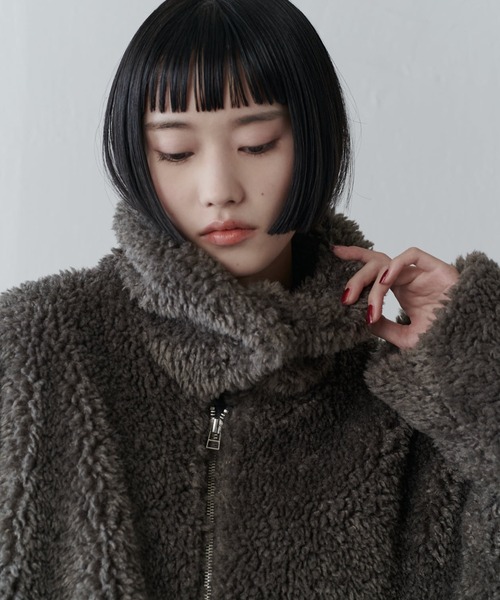 Lui's（ルイス）の「ドローコード付きフェイクファーボアブルゾン（ブルゾン・レディース・ベージュ/ホワイト/チャコールグレー・FREE）」の14枚目の写真