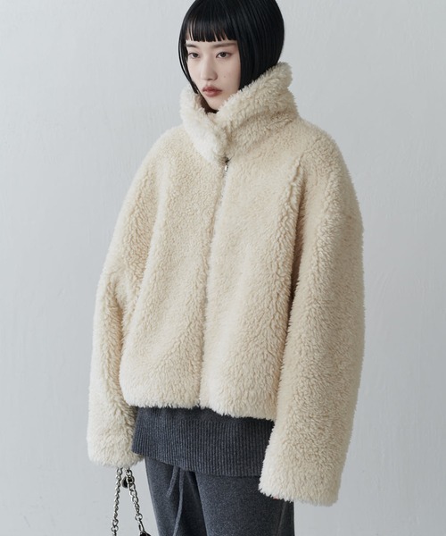 Lui's（ルイス）の「ドローコード付きフェイクファーボアブルゾン（ブルゾン・レディース・ベージュ/ホワイト/チャコールグレー・FREE）」の19枚目の写真