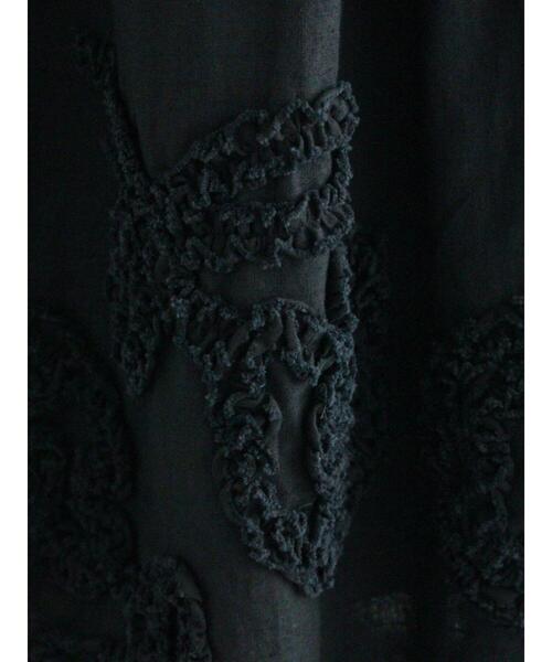 TSUHARU by Samansa Mos2（ツハルバイサマンサモスモス）の「裾フラワー柄フリル刺繍スカート（スカート・レディース・キナリ/ブラック・F）」の16枚目の写真