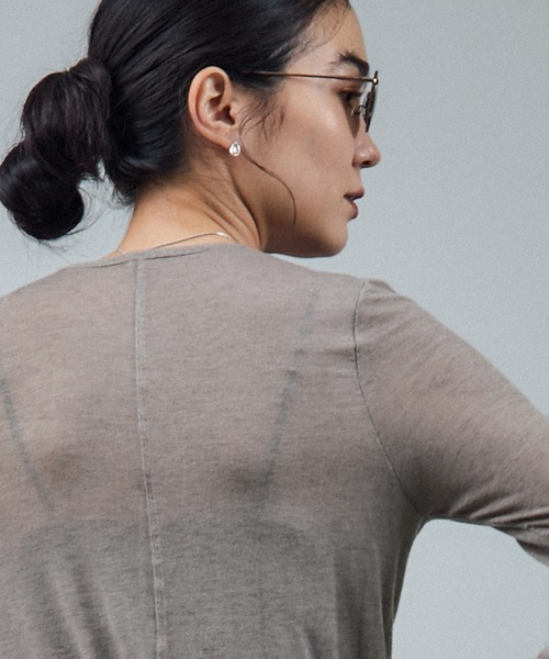 SALON adam et rope'(サロン アダム エ ロペ)の「テンセルカシミヤシルクシアーロンT(Tシャツ/カットソー・レディース・ブラック/ブラウン系その他2/オフホワイト・FREE)」の8枚目の写真