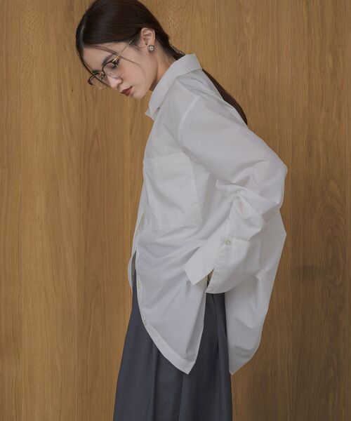 kivi（キヴィ）の「オーバーサイズシャツ（シャツ/ブラウス・レディース・オフホワイト・FREE）」の4枚目の写真