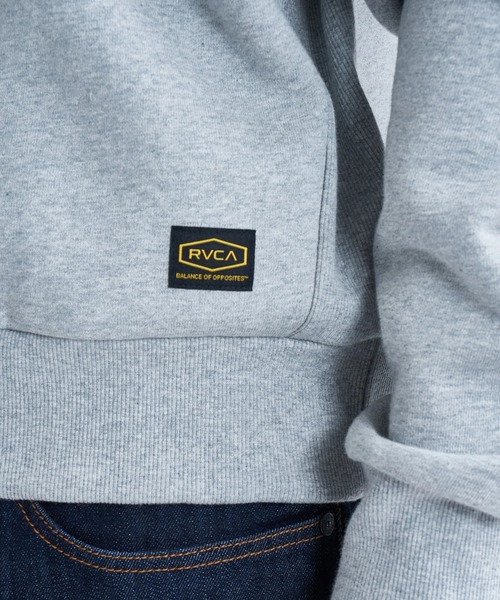 RVCA(ルーカ)の「RVCA メンズ RECESSION CR トレーナー 【2025年秋冬モデル】 @autumn/ルーカクルーネックスウェットトレーナー(SET UP可能)(スウェット・メンズ・ブラック/ヘザーグレー/オフホワイト・SMALL/MEDIUM/LARGE/X-LARGE)」の19枚目の写真