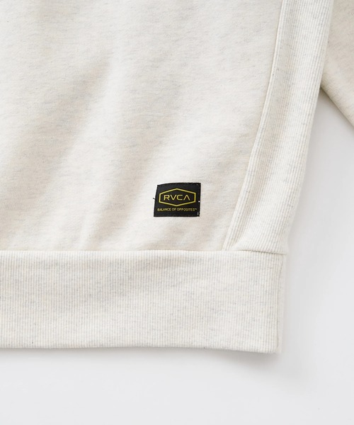 RVCA(ルーカ)の「RVCA メンズ RECESSION CR トレーナー 【2025年秋冬モデル】 @autumn/ルーカクルーネックスウェットトレーナー(SET UP可能)(スウェット・メンズ・ブラック/ヘザーグレー/オフホワイト・SMALL/MEDIUM/LARGE/X-LARGE)」の5枚目の写真