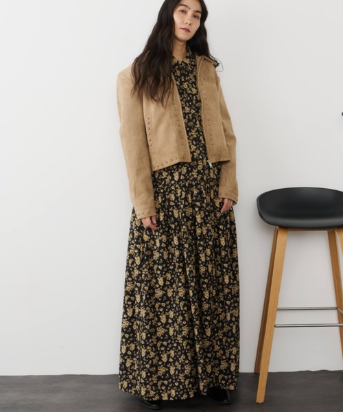 Libra Cue(リブラ キュー)の「スウェードスタッズブルゾン(ブルゾン・レディース・ベージュ・FREE)」の9枚目の写真