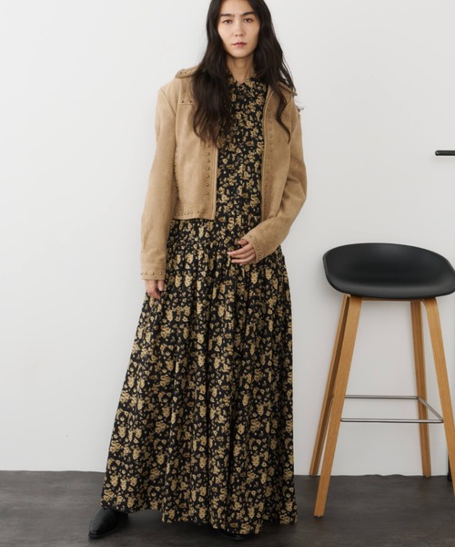 Libra Cue(リブラ キュー)の「スウェードスタッズブルゾン(ブルゾン・レディース・ベージュ・FREE)」の11枚目の写真