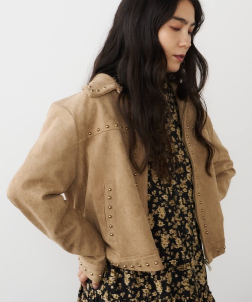 Libra Cue(リブラ キュー)の「スウェードスタッズブルゾン(ブルゾン・レディース・ベージュ・FREE)」の12枚目の写真