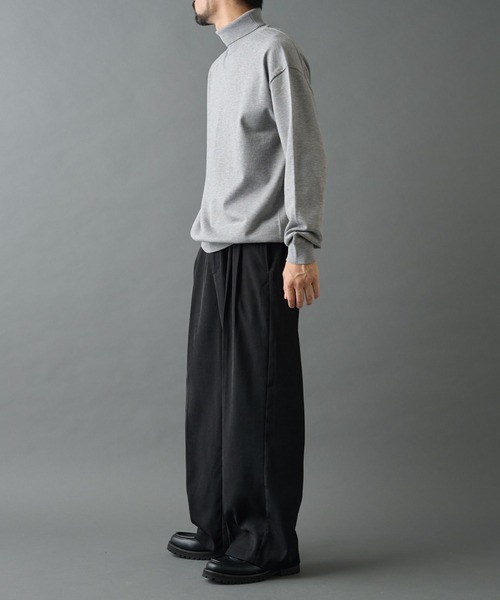 COLONY 2139(コロニートゥーワンスリーナイン)の「TW/ポリエステルウールニットタートルネックプルオーバー(ニット/セーター・メンズ・チャコールグレー/ブラック/ホワイト・MEDIUM/LARGE)」の9枚目の写真