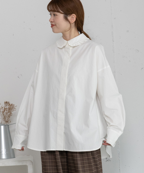 POU DOU DOU(プードゥドゥ)の「フリルカラー比翼シャツ(シャツ/ブラウス・レディース・オフホワイト/インディゴブルー・M)」の17枚目の写真