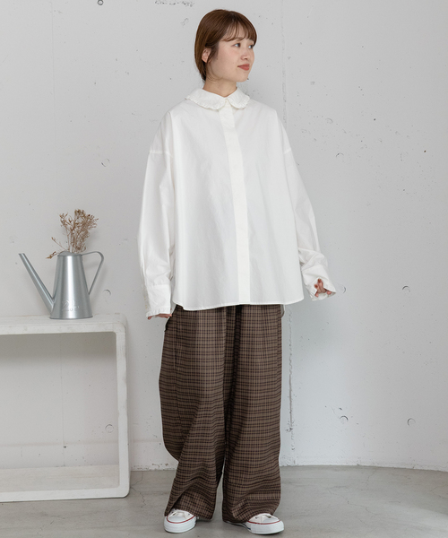 POU DOU DOU(プードゥドゥ)の「フリルカラー比翼シャツ(シャツ/ブラウス・レディース・オフホワイト/インディゴブルー・M)」の21枚目の写真