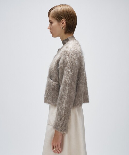 cloenc(クロエンス)の「【手洗い可】ウェーヴシャギークロップドカーディガン(カーディガン/ボレロ・レディース・ベージュ系3/サックスブルー系3/グレー系3・02)」の8枚目の写真