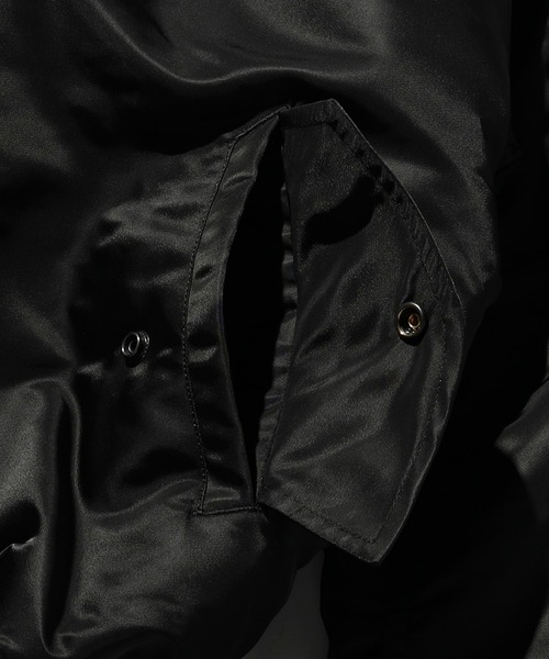 Valley Apparel(バレーアパレル)の「MA-1 フライトナイロンジャケット/フライトジャケット(MA-1・メンズ・ネイビー/ダークグレー/ブラック/グレー系その他・MEDIUM/LARGE/X-LARGE/SMALL)」の8枚目の写真