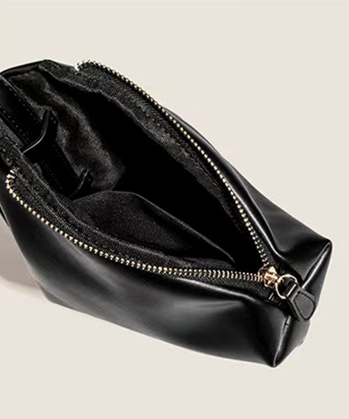 folka(フォルカ)の「10D35-MZ レザー調 ワンハンドルバッグ(ハンドバッグ・レディース・ブラック・ONESIZE)」の10枚目の写真