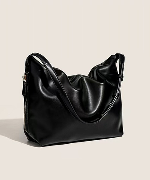 folka(フォルカ)の「10D35-MZ レザー調 ワンハンドルバッグ(ハンドバッグ・レディース・ブラック・ONESIZE)」の6枚目の写真