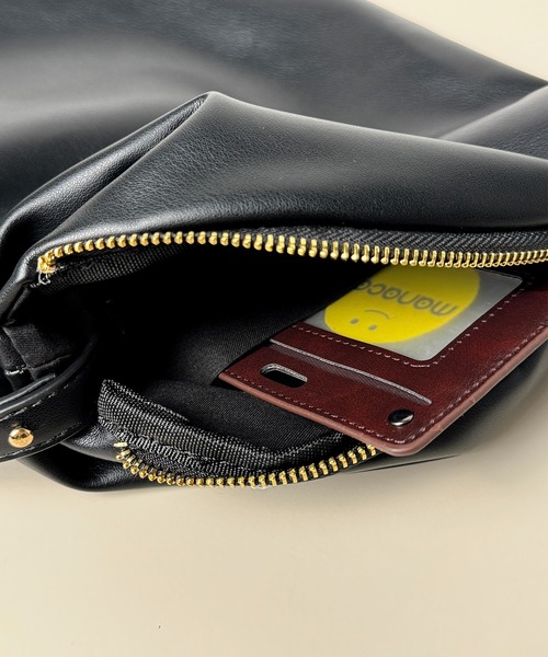 folka(フォルカ)の「10D35-MZ レザー調 ワンハンドルバッグ(ハンドバッグ・レディース・ブラック・ONESIZE)」の18枚目の写真