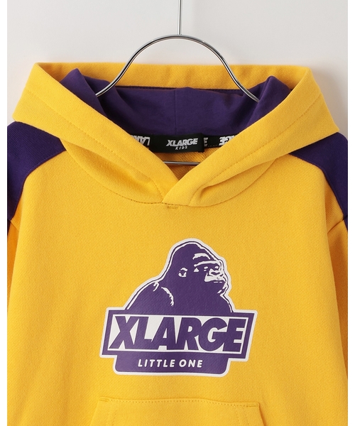 XLARGE KIDS（エクストララージキッズ）の「袖ロゴパーカー（パーカー・キッズ・ブラック/イエロー/ブルー・100cm/130cm/120cm/140cm/110cm/90cm）」の5枚目の写真