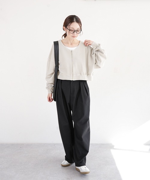 SOLAMONAT（ソラモナ）の「ピグメントショートジップカーディガン（カーディガン/ボレロ・レディース・チャコールグレー/グレー/グレイッシュベージュ・FREE）」の7枚目の写真