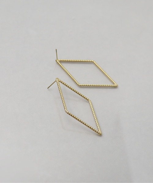 ieLS(イエルズ)の「金属アレルギー対応「ieLS」ステンレス ダイヤモチーフピアス(ピアス(両耳用)・レディース・シルバー/ゴールド・ONE SIZE)」の6枚目の写真