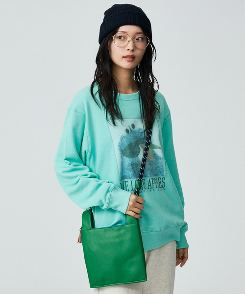 FRUIT OF THE LOOM（フルーツオブザルーム）の「【FRUIT OF THE LOOM】ロングスリーブ甘編み裏毛4/COOKIEMONSTER/ユニセックス【WEB限定】【予約】（スウェット・メンズ・エメラルド/パープル・M/L）」の3枚目の写真