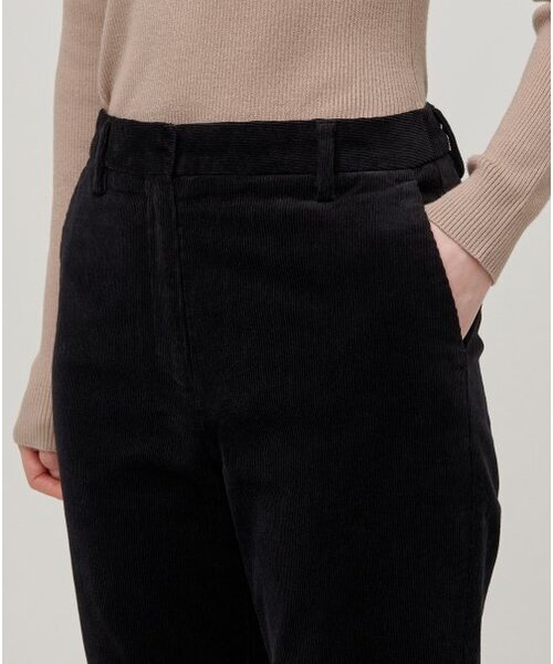 MUSINSA STANDARD WOMAN（ムシンサスタンダードウーマン）の「ウィメンズブーツカットコーデュロイパンツ[ブラック]（その他パンツ・レディース・その他・30/24/25/26/27/28/29）」の4枚目の写真