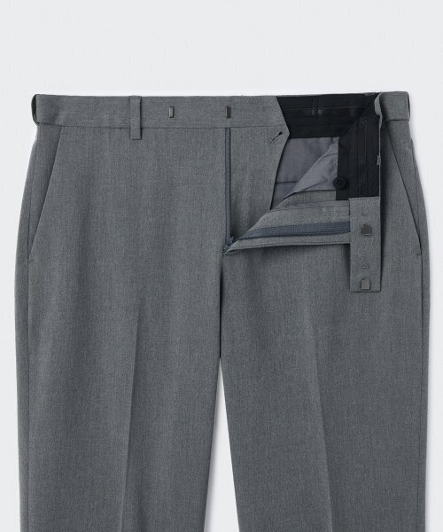 MUSINSA STANDARD（ムシンサスタンダード）の「リラックステーパードヒドゥンバンディングクロップスラックス[メランジグレー]（スラックス・メンズ・その他・40/30/26/27/28/29/31/32/33/34/36/38/42）」の4枚目の写真