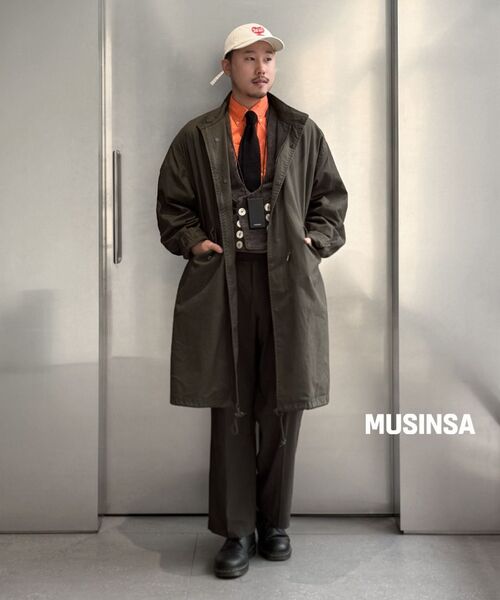 MUSINSA STANDARD（ムシンサスタンダード）の「セミワイドスリット隠しバンディングスラックス[ダスティカーキ]（スラックス・メンズ・その他・26/27/28/29/40/38/42/30/31）」の4枚目の写真