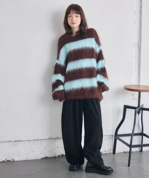 RETRO GIRL（レトロガール）の「起毛ボーダーBIGニット（ニット/セーター・レディース・ライトグレー/ブラウン/ブルー・FREE）」の9枚目の写真