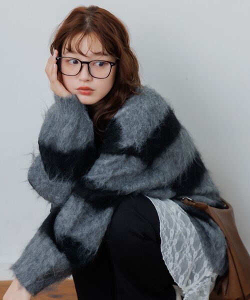 RETRO GIRL（レトロガール）の「起毛ボーダーBIGニット（ニット/セーター・レディース・ライトグレー/ブラウン/ブルー・FREE）」の13枚目の写真