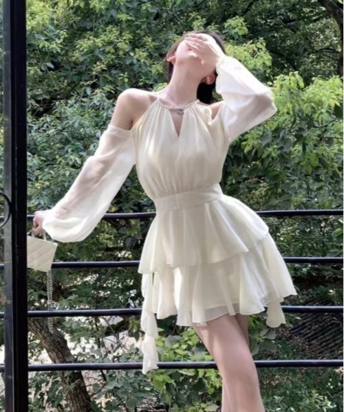 center i(センターアイ)の「【結婚式・二次会】オープンショルダーミニドレス(ドレス・レディース・オフホワイト・FREE)」の8枚目の写真