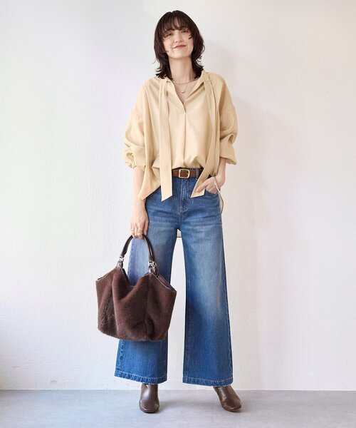 RIVE DROITE（リヴドロワ）の「予約【オンオフ使える】ナロータイブラウス（シャツ/ブラウス・レディース・ベージュ/オフホワイト/サックスブルー・FREE）」の11枚目の写真