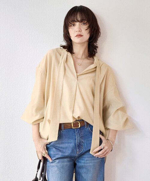 RIVE DROITE（リヴドロワ）の「予約【オンオフ使える】ナロータイブラウス（シャツ/ブラウス・レディース・ベージュ/オフホワイト/サックスブルー・FREE）」の14枚目の写真