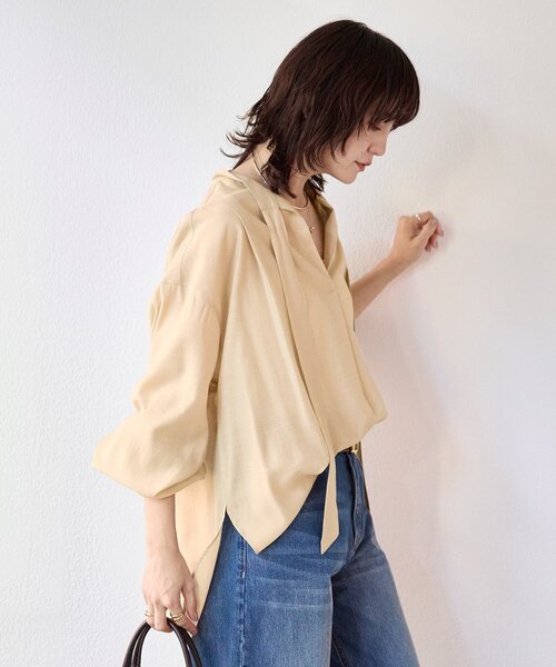 RIVE DROITE（リヴドロワ）の「予約【オンオフ使える】ナロータイブラウス（シャツ/ブラウス・レディース・ベージュ/オフホワイト/サックスブルー・FREE）」の15枚目の写真