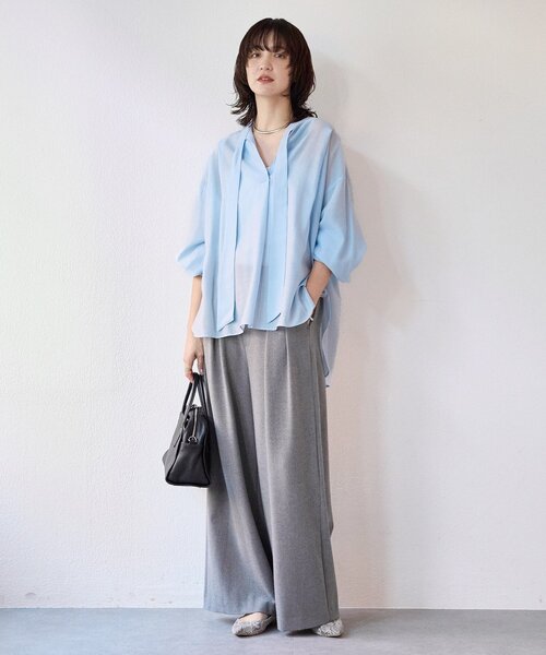 RIVE DROITE（リヴドロワ）の「予約【オンオフ使える】ナロータイブラウス（シャツ/ブラウス・レディース・ベージュ/オフホワイト/サックスブルー・FREE）」の18枚目の写真